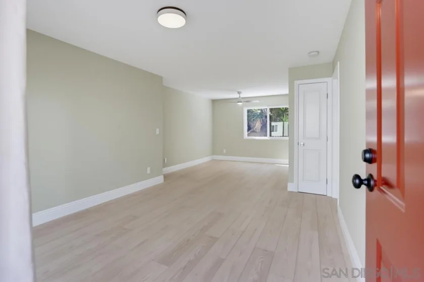 2850 Reynard #9 photo 4