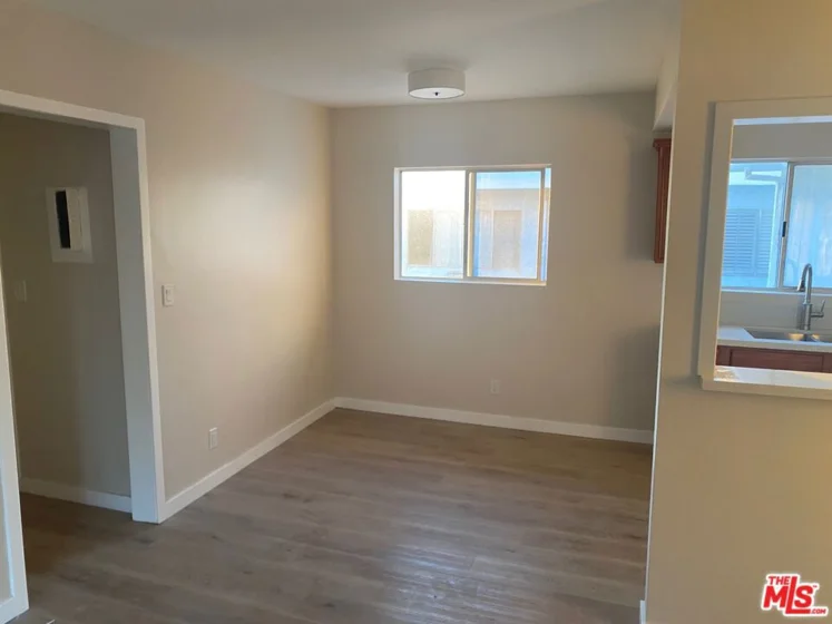 512 Evergreen Street #309 photo 4