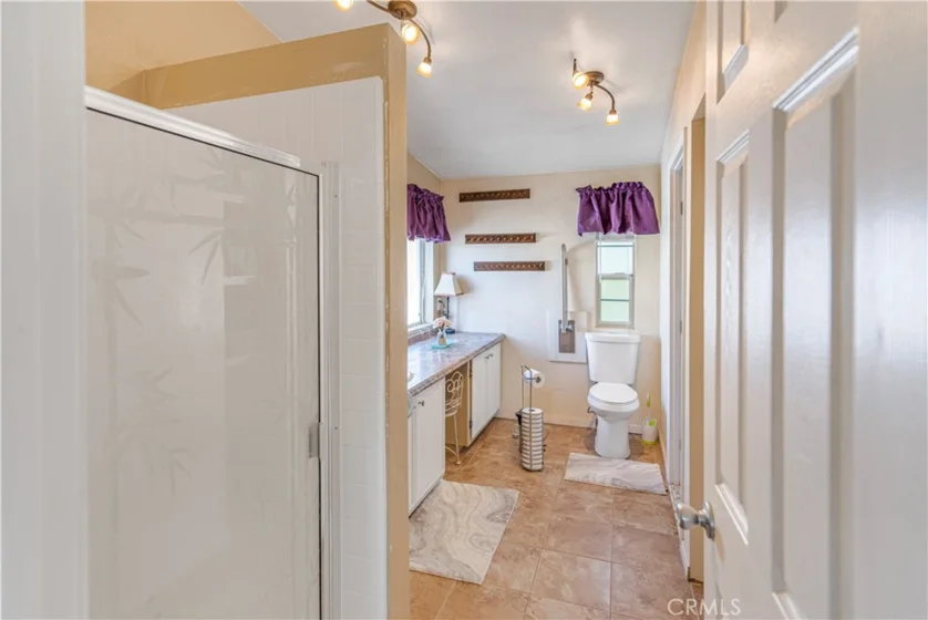 25210 Catalina photo 23