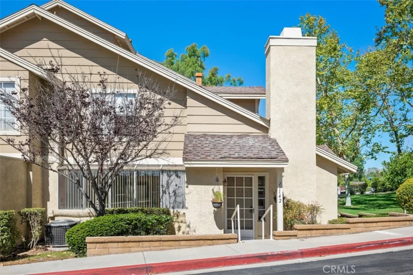 21142 Sunny Ridge photo 1