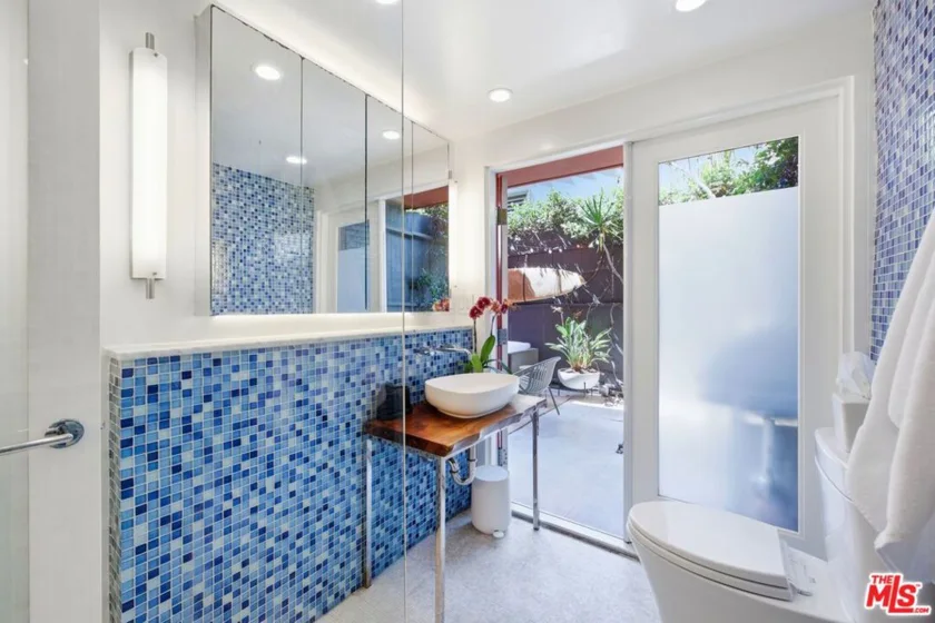 1400 N Hayworth Avenue #2 photo 7