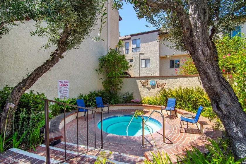 5255 Coldwater Canyon Avenue #E photo 15