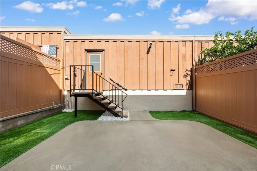 2220 Mount Shasta Drive photo 36