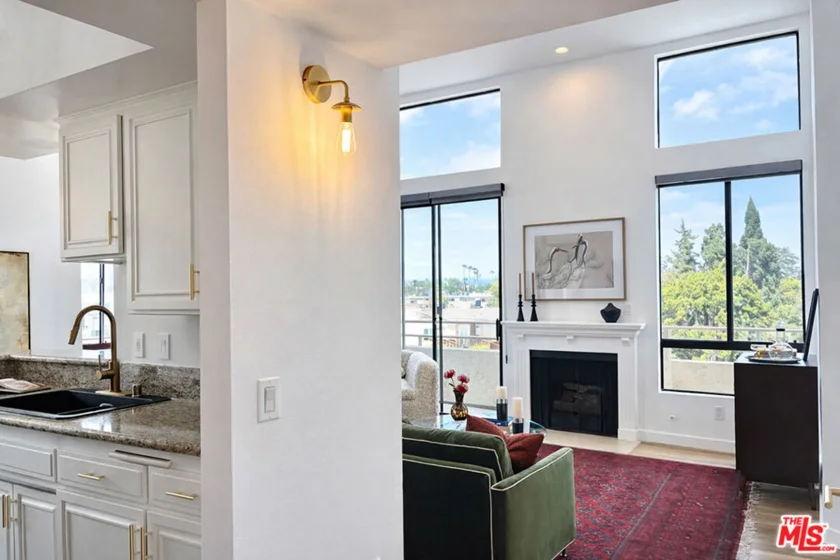 13920 Moorpark Street #308 photo 12