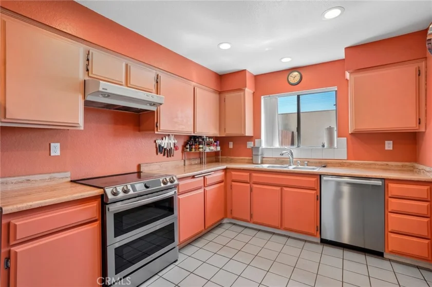 460 Salem #17 photo 1