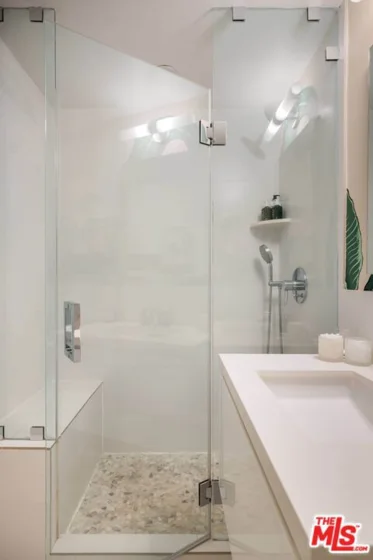 999 N Doheny Drive #702 photo 16