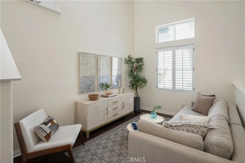 375 W Linden Drive photo 9
