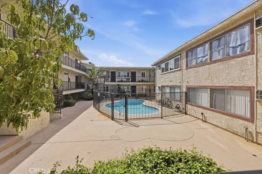 8800 Cedros Avenue #108 photo 20