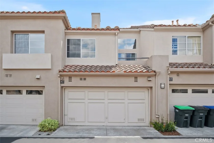 67 Tradewinds photo 29