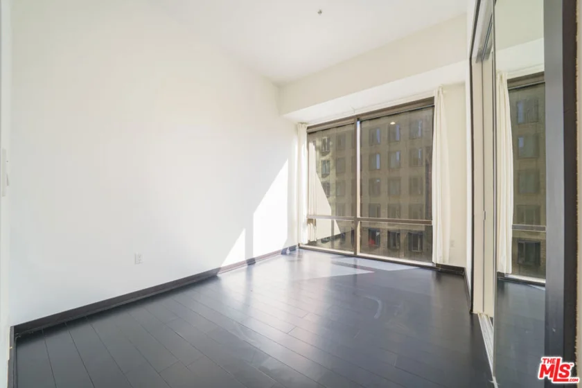 655 S Hope Street #704 photo 6