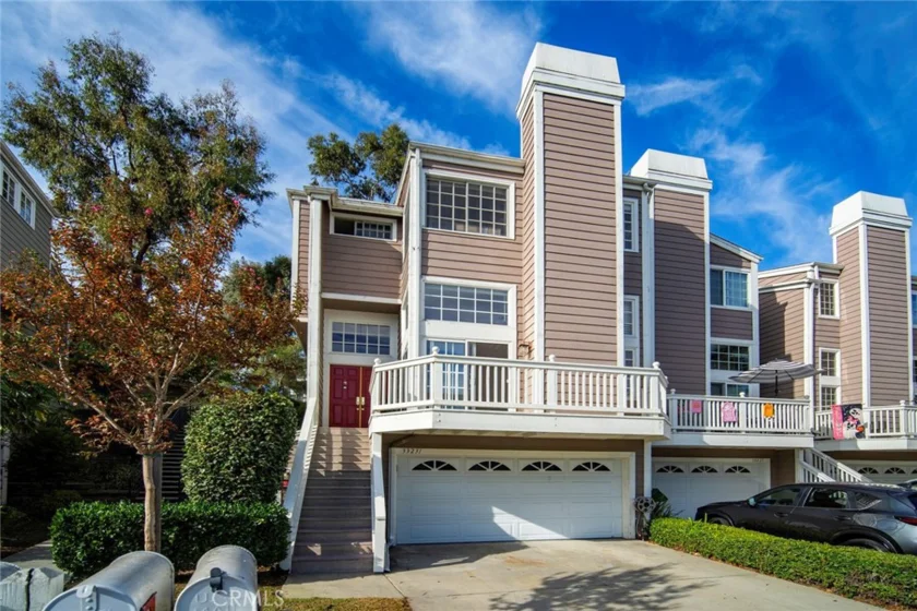 33231 Ocean Rdg #36 photo 1