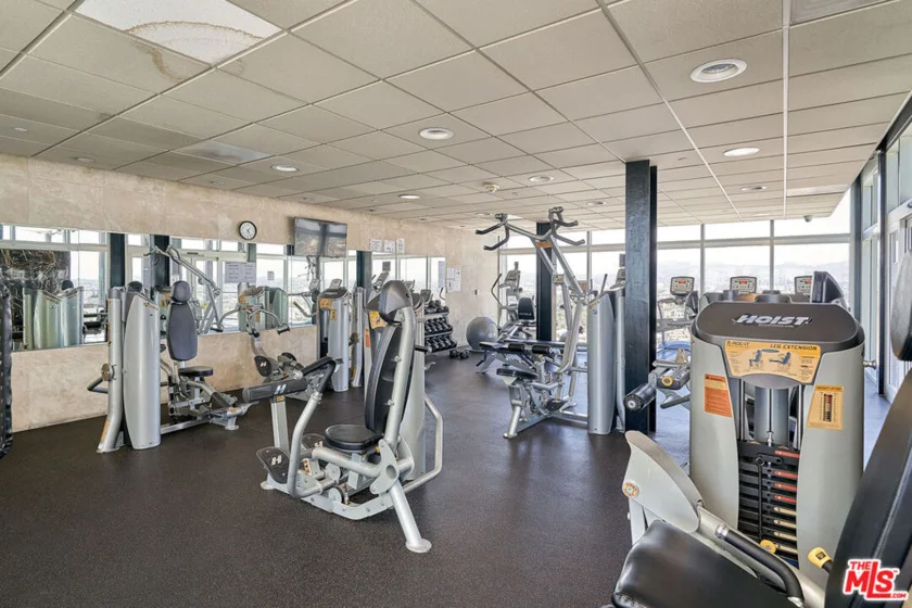 3810 Wilshire Boulevard #1001 photo 7