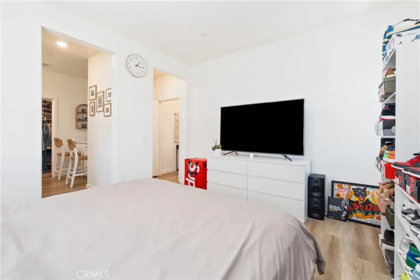 4044 Summer Way photo 24