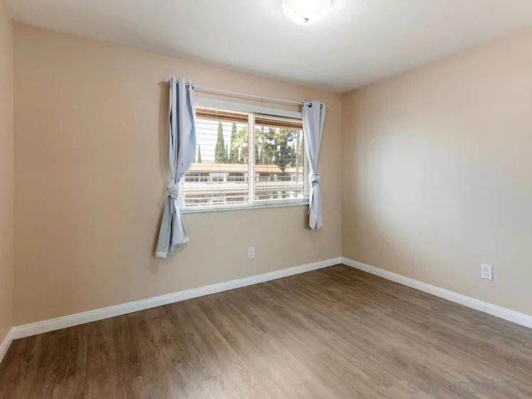 2094 E Grand Avenue #7 photo 4