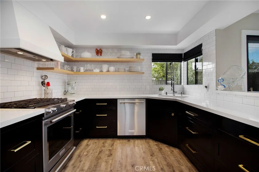 311 Santo Tomas Avenue #311 photo 1