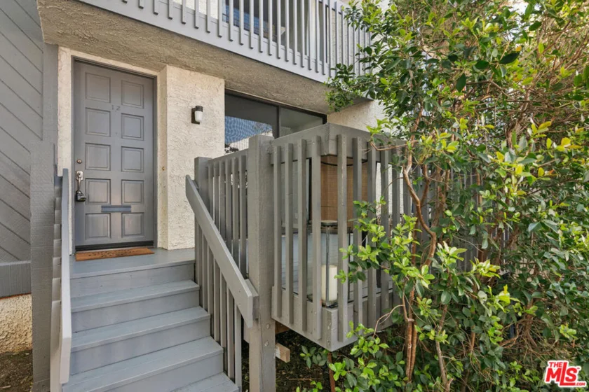 29239 Heathercliff Road #12 photo 3