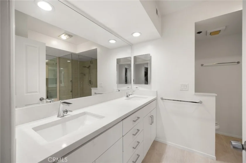 2960 Neilson Way #301 photo 18