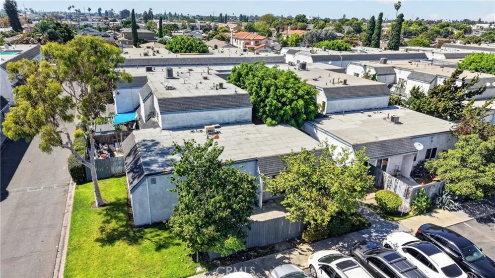 13930 Parkway photo 4
