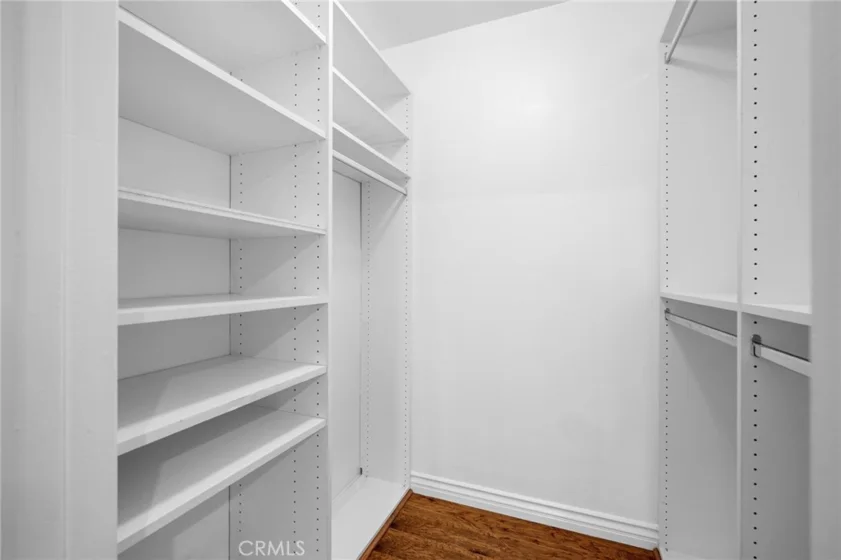 4558 Willis Avenue #203 photo 15