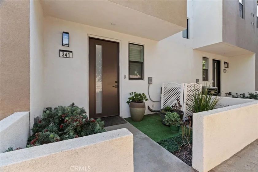 341 S Cypress Street photo 27