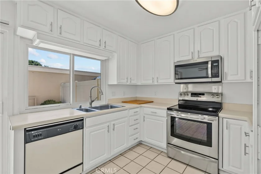2901 S Sycamore #B photo 7