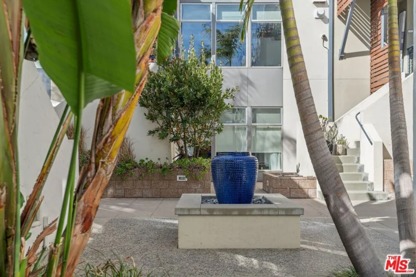 1250 N Harper Avenue #302 photo 33