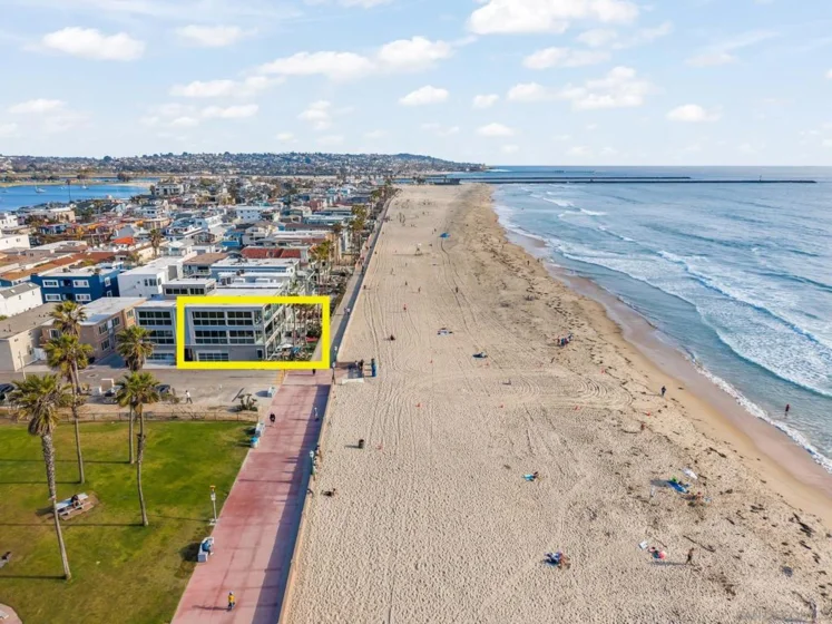 2999 Ocean Front Walk #2 photo 10