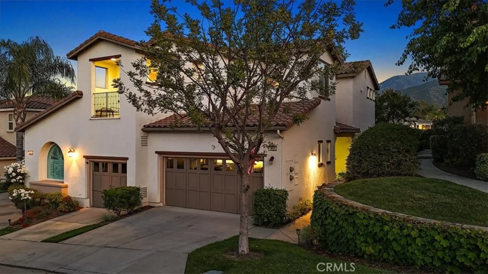 8909 Cuyamaca Street photo