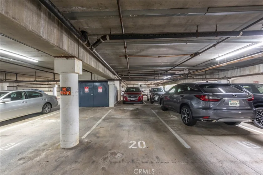 497 S El Molino Avenue #205 photo 27