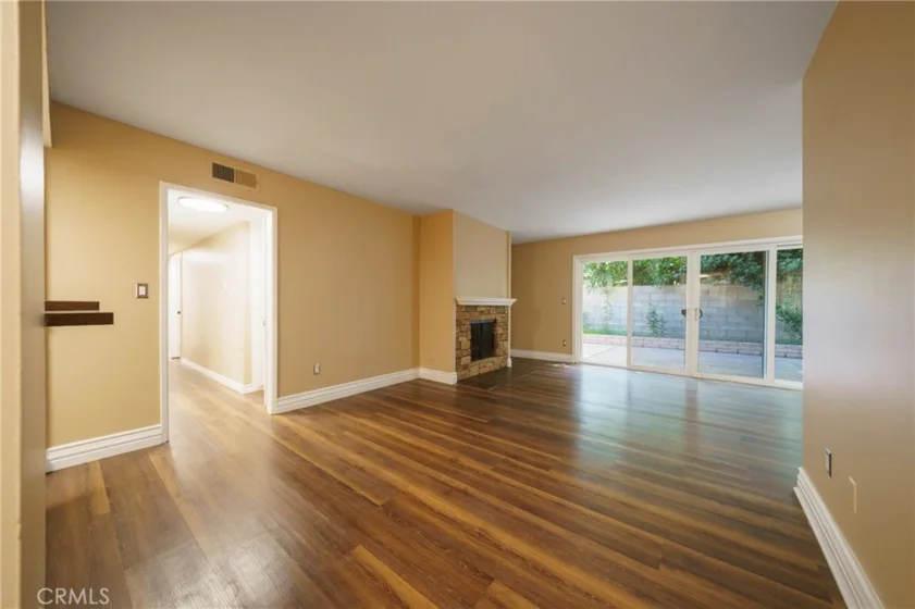 8120 Canby Ave #6 photo 12