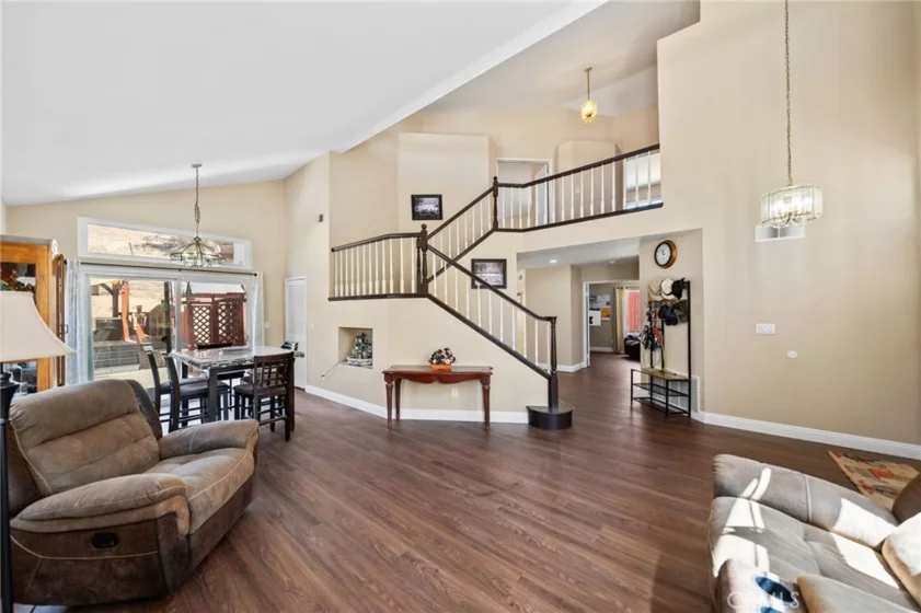 40661 Symeron Way photo 9