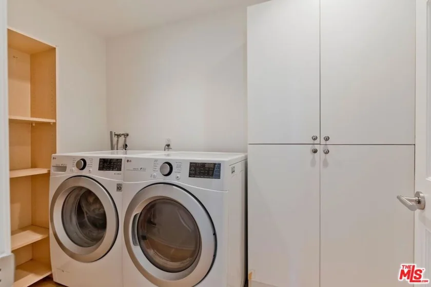 10724 Wilshire Boulevard #611 photo 5