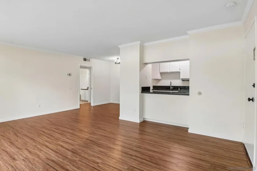 5700 Baltimore #221 photo 2