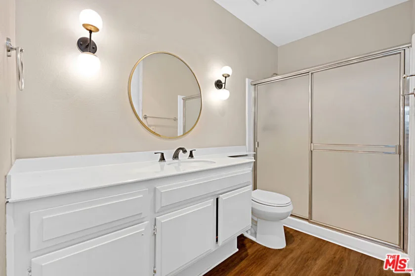 1925 S Beverly Glen Boulevard #40 photo 32