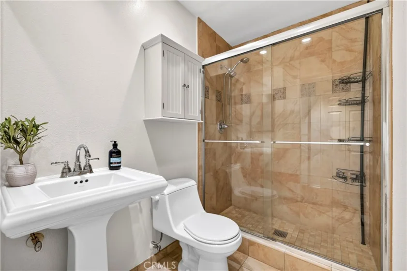 4301 Fulton Avenue #105 photo 32