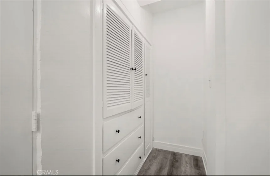 2121 James M Wood Boulevard #221 photo 3
