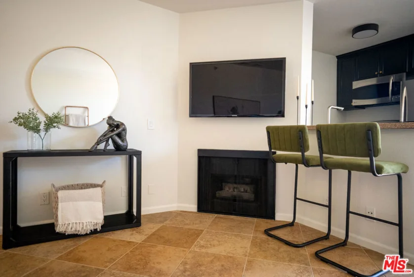 7320 Hawthorn Avenue #425 photo 52