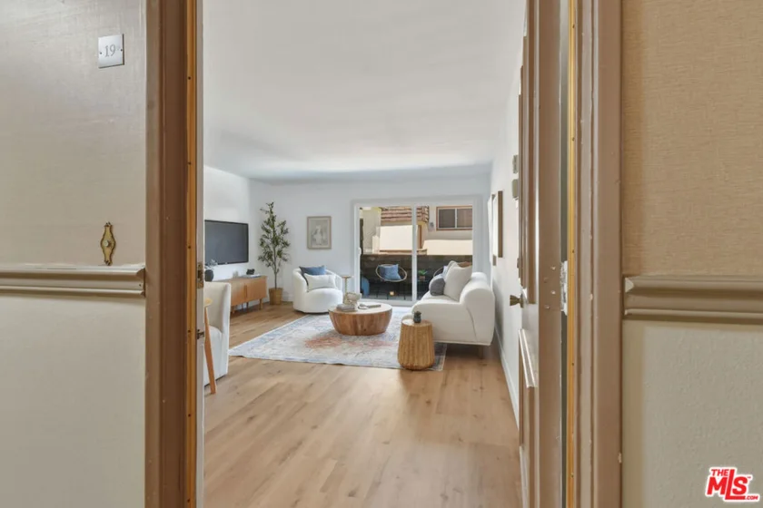 5403 Newcastle Avenue #19 photo 8