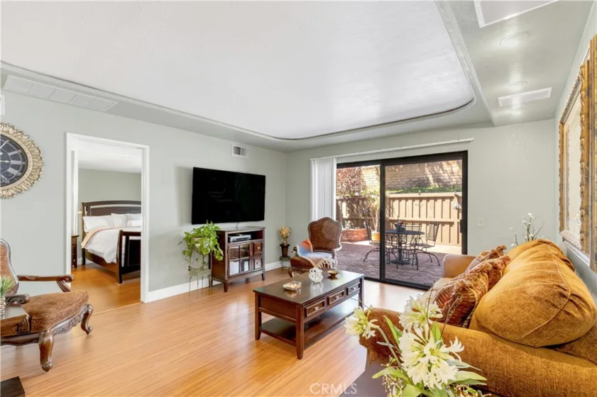 25231 Tanoak photo 4