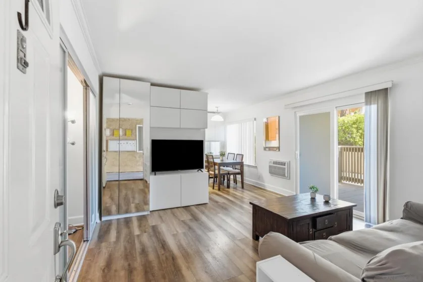 8581 Villa La Jolla #J photo 8