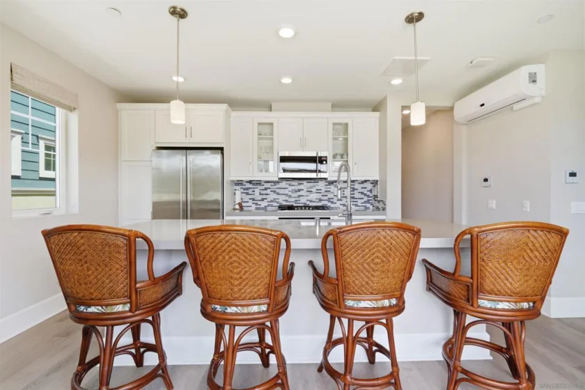 817 Jersey Court photo 10