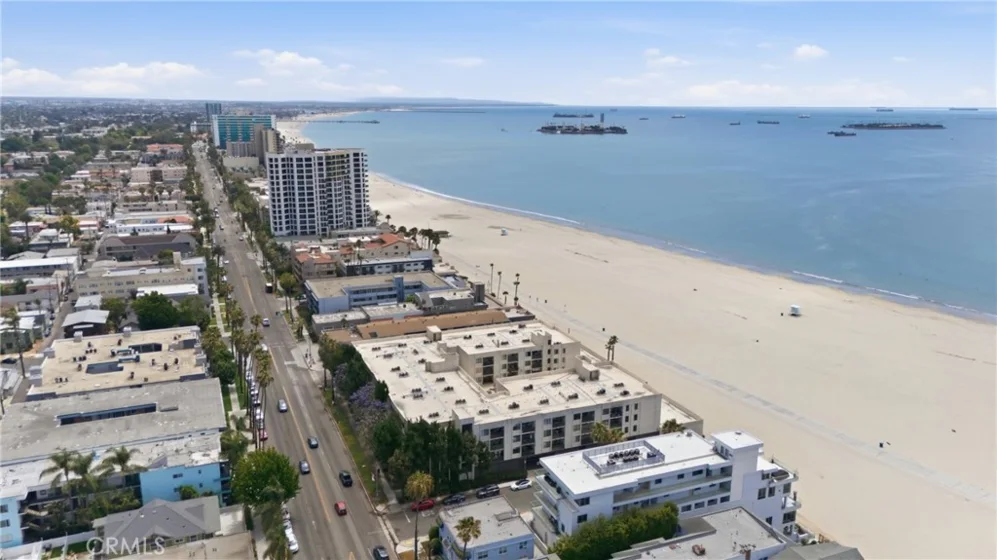 1140 E Ocean photo 49