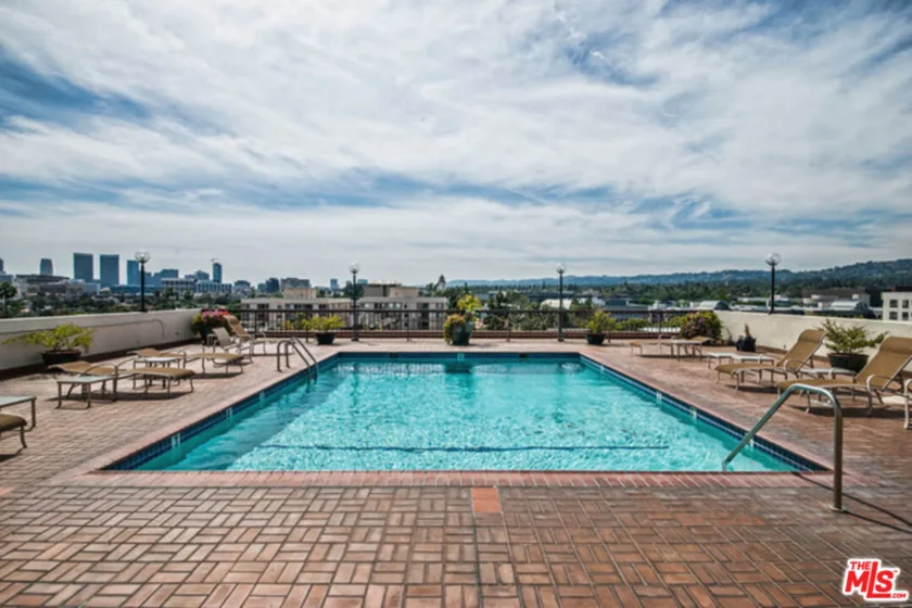 325 N Oakhurst Drive #PH2 photo 58