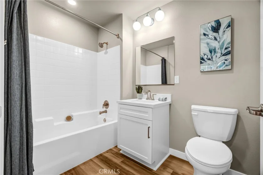 1336 Locust Avenue #3 photo 6