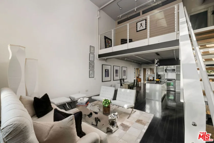 510 S Hewitt Street #109 photo 16