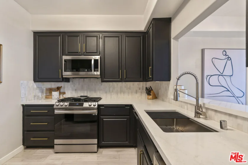 5848 W Olympic Boulevard #102 photo 12