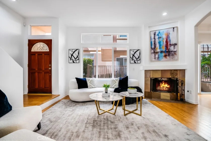 5242 Vesper Avenue #2 photo 1