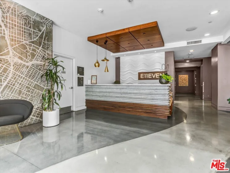 1111 S Grand Avenue #412 photo 33