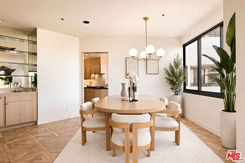 10560 Wilshire Boulevard #404 photo 12