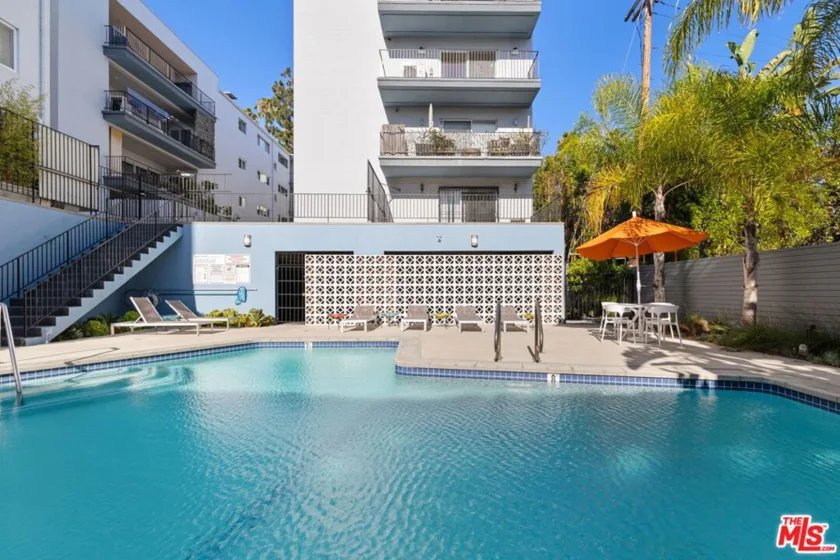 7560 Hollywood Boulevard #309 photo 27